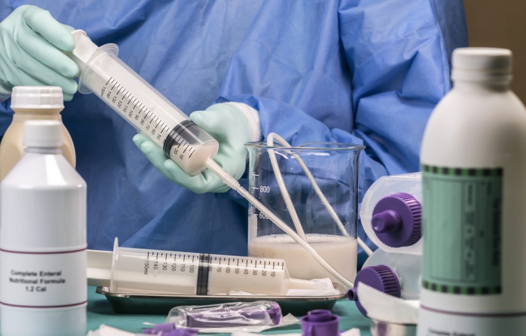 تغذیه اجباری در بیماران مبتلا به بیاشتهایی عصبی 9 بولیمیای پنهان 8